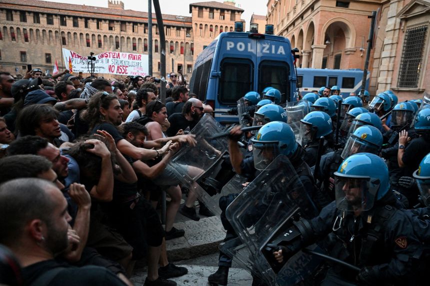 Thousands of protestors took to the streets of Bologna on Sunday and Monday.