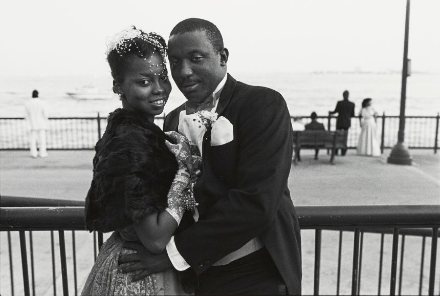 Tom Arndt,<strong> “</strong>Prom Couple,” Navy Pier, from Changing Chicago, 1987