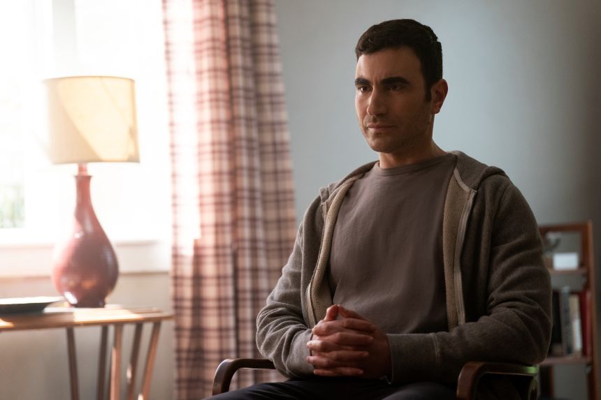 Brett Goldstein in "Shrinking."